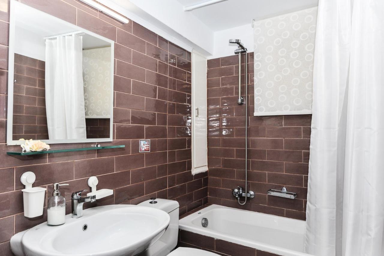 The Elegant. Spacious Center Apartment. Апартаменты Ираклион
